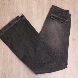 ST. JOHN sport Black Denim Jeans Size 6